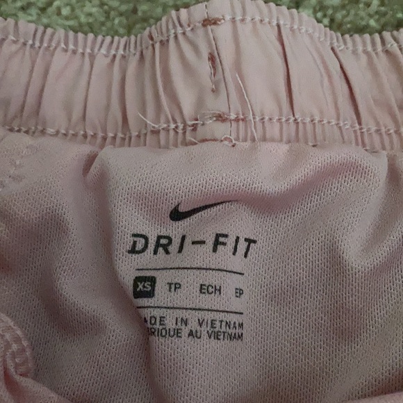 Nike Dri-Fit XS - Picture 2 of 3